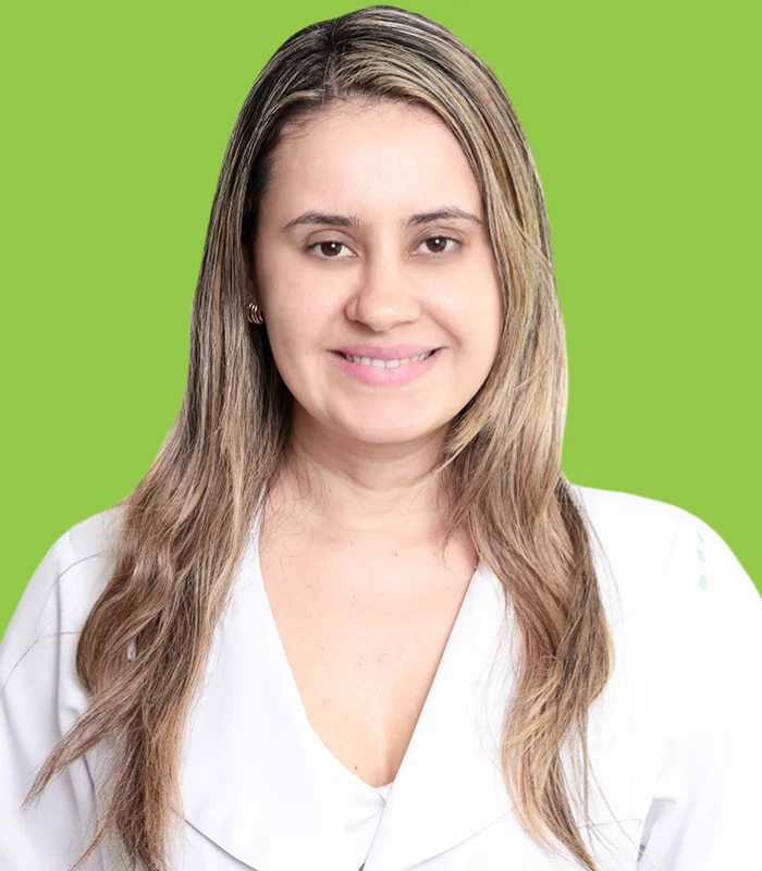 Dra. Priscila Naves Lopo Especialidades: Oftalmologia geral e plástica ocular
